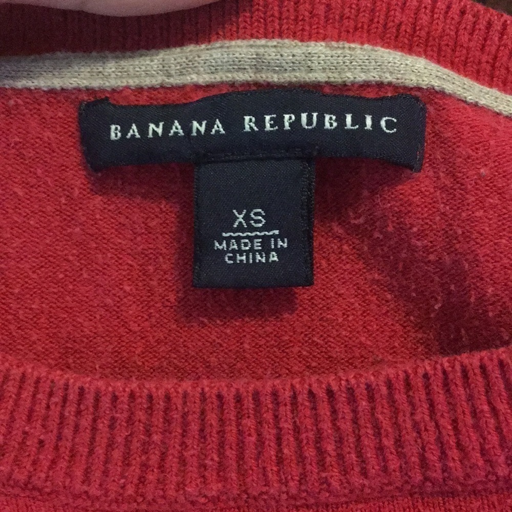 Banana Republic Red Sweater - Picture 7 of 10